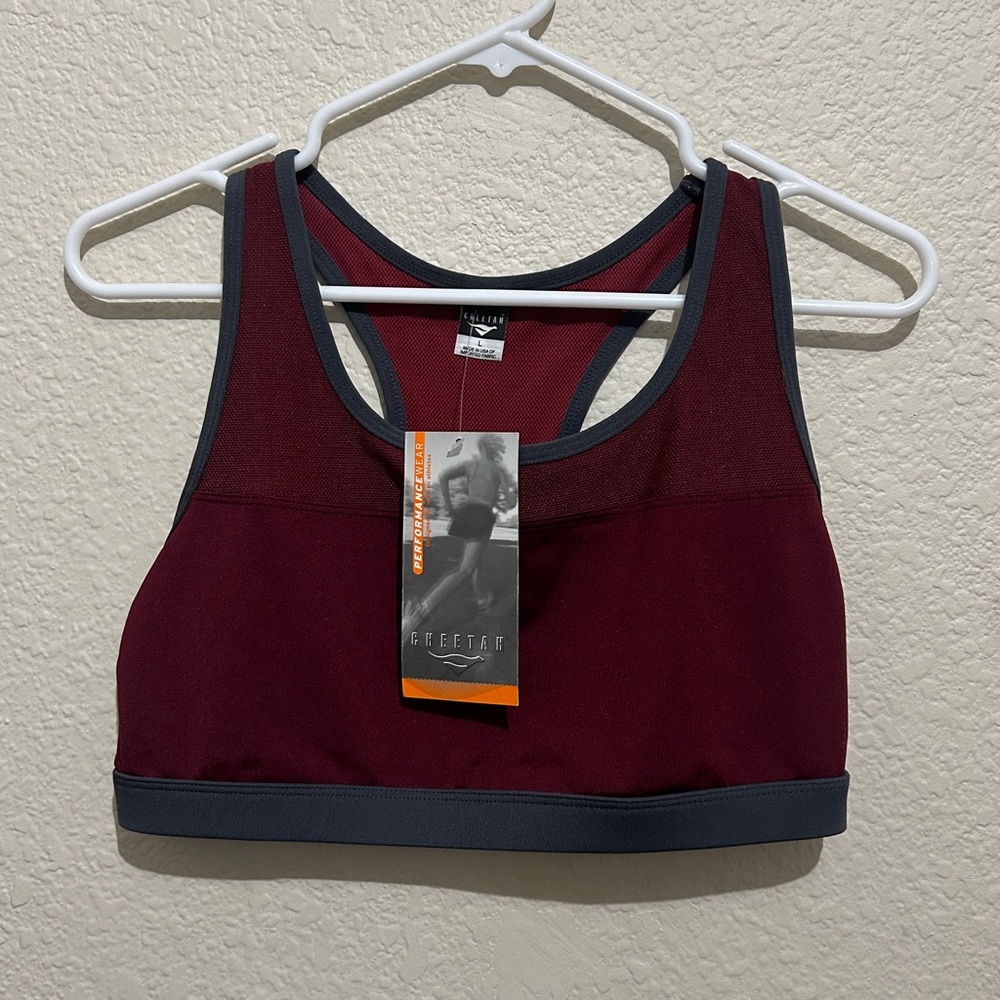 NWT Women’s Cheetah Performance Wear Sports Bra Sz L